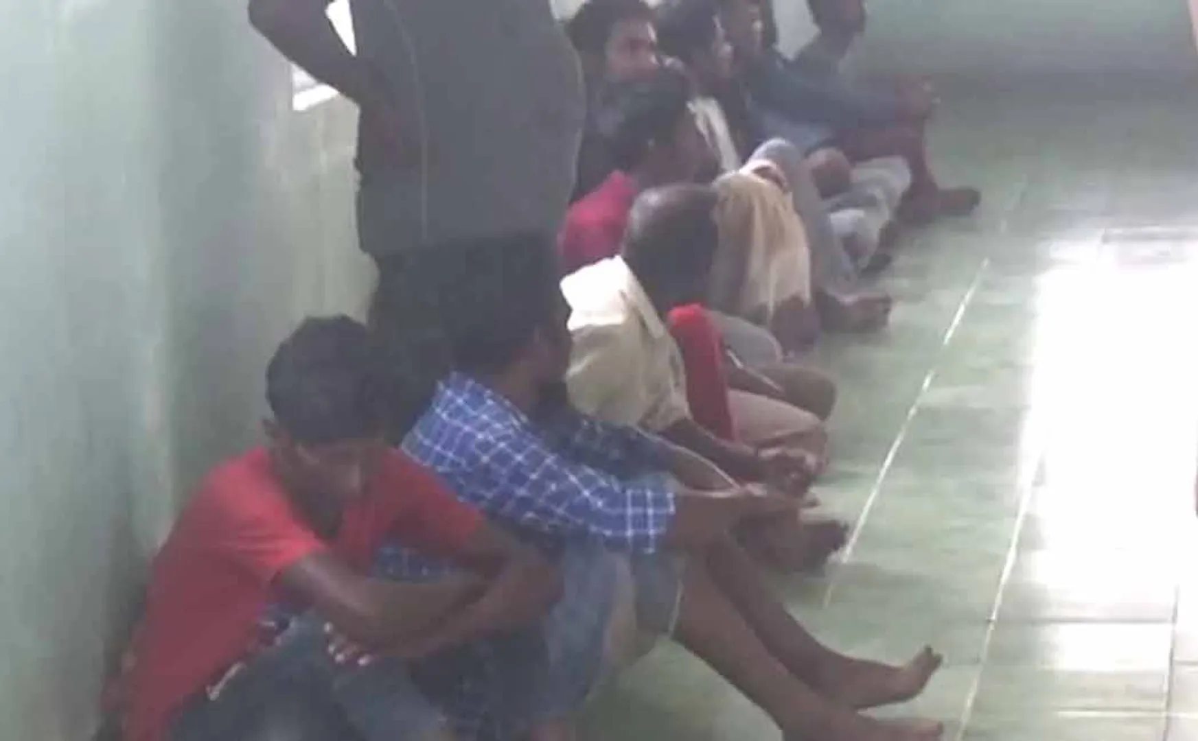 bangladesh 16 peoples enter in chengalpattu police action taken by vao complaint